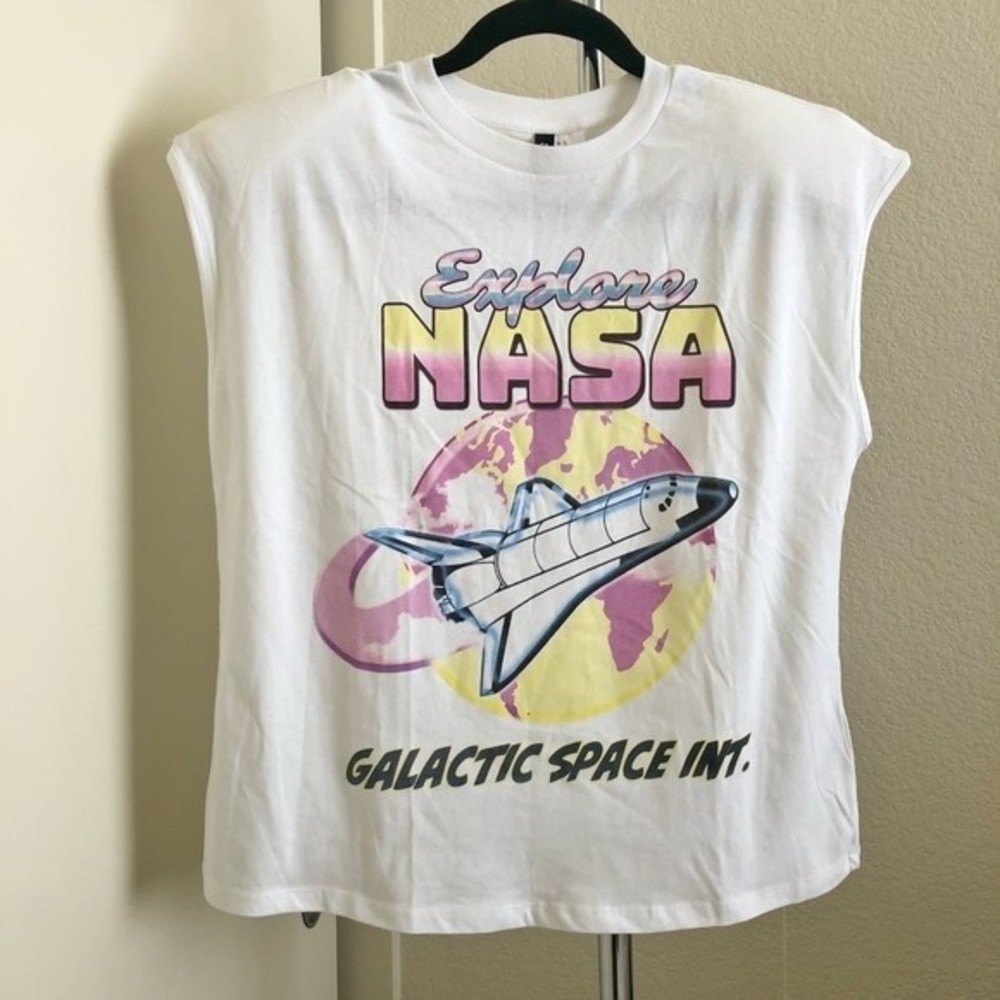 NWT NASA Explore Padded muscle tshirt